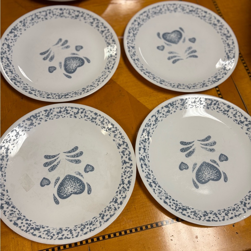 Vintage Corelle by Corning 4 pcs Blue Hearts plates set